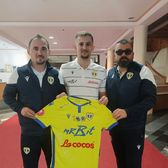 Fundaș nou la Petrolul  Ploieștenii au transferat un fotbalist trecut pe la   Lazio  » Poli Iași, achiziții pentru Liga 2