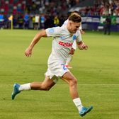 Politic, debut de vis    VIDEO.   Fostul căpitan al lui Dinamo i-a cucerit imediat pe fanii FCSB!   Eurogol după 3 minute