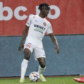 FCSB i-a decis soarta  Fundașul exilat la Hermannstadt   a semnat : „Salariul va fi 50-50%”