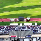 „Ne rugam de ei să ne antrenăm acolo”  Haos pe stadionul din România reabilitat cu   €20 de milioane:  gazonul arată groaznic, pe pistă se merge cu microbuzul!