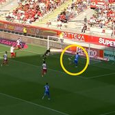 Ratare colosală    VIDEO CU FAZA.   Andrei Ivan, moment   uluitor  în meciul cu UTA Arad