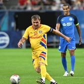 Hagi, lângă Zidane și Ronaldo  Ce nume uriaș din fotbal l-a inclus pe   „Rege”  în echipa ideală formată din adversarii săi