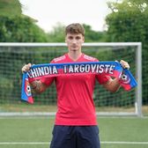 Transfer după transfer  Încă doi jucători prezentați oficial de echipa care   țintește promovarea  în Liga 1 » Vârf de la un club din play-off