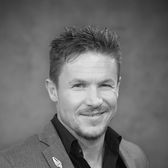 Nu a făcut infarct   Camera de filmat, „vinovată” pentru accidentul în care   Felix Baumgartner  și-a pierdut viața