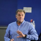 Arbitrii, testare șoc. Vassaras e revoltat!    GOLAZO.ro  a aflat detalii incredibile de la examenul grilă la care   aproape toți au picat:  „Ne facem de râs dacă se află”