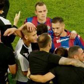 „Ucideți sârbul!”    VIDEO.  Conflict de proporții la meciul dintre sârbi și ucraineni, din Conference League:   „Nu am terminat cu tine!”