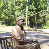 Omagiu pentru Lucescu  Șahtior i-a trimis legendarului antrenor   o statuie   înainte de aniversarea de 80 de ani