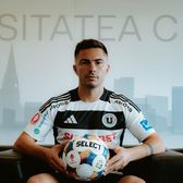 Alin Toșca, prezentat oficial  Fostul fundaș de la FCSB a semnat cu   U Cluj . Prima reacție a internaționalului român