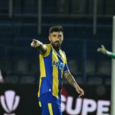 „Lasă-ne să jucăm bărbătește!”   Paul Papp, tiradă la adresa arbitrilor: „Doar nu suntem proști!   Mă simt vânat , toată România vede!”