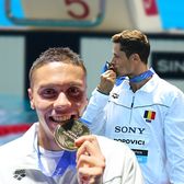 România, în top 10  Medaliile cucerite de   David Popovici și Constantin Popovici  plasează țara noastră în elita natației