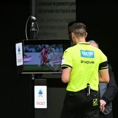 Schimbări importante în Serie A  Impun regula pe care   Liga 1 încă o evită!  Ce spunea Burleanu la podcastul   TOP LEVEL