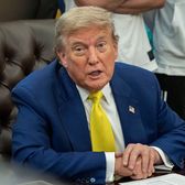Trump  controlează și Jocurile Olimpice   Președintele SUA vrea să se ocupe de   organizarea    competiției din 2028. Ar putea purta și torța olimpică!
