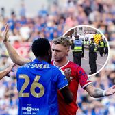 A sărit la bătaie  Poliția din Anglia a deschis o anchetă, după ce un fan a vrut să lovească un jucător la meciul dintre   Birmingham și Ipswich