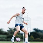 Incertitudinea Radu Drăgușin  De ce insistă Tottenham să ia încă un fundaș central.   Mesajul românului