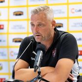 „Craiova ne-ar pedepsi”   Spartak Trnava e lider în Slovacia, cu   victorii pe linie și fără gol primit,  dar antrenorul Scrasny își avertizează elevii