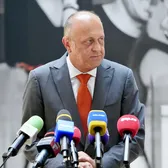 Șucu îi cere demisia lui Gino Iorgulescu    Comunicat nimicitor   la adresa președintelui LPF:  „Abuz! Se deplasează «la palat» pentru a «pupa inelul»”