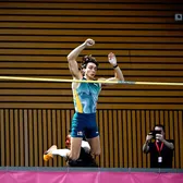 Duplantis sfidează gravitația!    VIDEO.  Suedezul a doborât pentru a 13-a oară   recordul mondial  la săritura cu prăjina