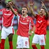 Cîrjan, dinamovist de mic   Căpitanul „câinilor” mergea în PCH cu familia: „Prin mine  își trăiesc și ei visul.   E imposibil  să joc la FCSB”