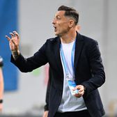 Bașakșehir - U Craiova  Mirel Rădoi, glume înainte de meciul din   play-off-ul  Conference League: „Mi-au oprit forfecuța la aeroport”