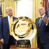 Trump s-a ținut de promisiune  Detaliul observat de fanii sportului la întâlnirea crucială a   președintelui american  cu liderii europeni și cu Volodimir Zelenski