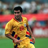 „Napoli voia să-l înlocuiesc pe Maradona”  Gică Hagi și-a retrăit cariera pentru France Football:   „Am fost cel mai bun la Mondial  până în sferturi”