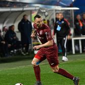 Campion cu CFR Cluj, critici dure  Acuză că Mandorlini i-a   „stopat cariera” : „Aveam ofertă de la Anderlecht” » Laude pentru Dan Petrescu