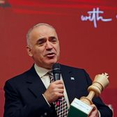 Mesaj dur pentru Trump  Kasparov, replică după ce președintele Statelor Unite a scos   poza lui Putin  din sertar