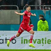 Veste bună pentru Dinamo     Stipe Perica  a revenit la antrenamente. Andrei Nicolescu: „Sperăm să nu mai aibă fluctuații”