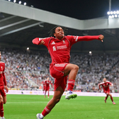 Debut istoric la Liverpool    Rio Ngumoha, 16 ani,  a înscris golul decisiv cu Newcastle și a devenit al 4-lea cel mai tânăr marcator din Premier League
