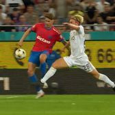 A fost sau n-a fost penalty?  Trei arbitri cu   experiență uriașă  analizează, pentru GOLAZO.ro, faza controversată din FCSB - Aberdeen