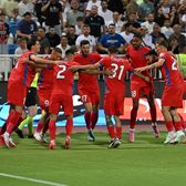 Calcule pentru titlu  Patronul   FCSB  a numit adversarii cu care se luptă » A exclus revelația sezonului: „N-are putere”