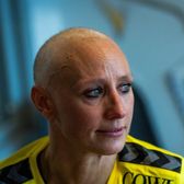 Moment impresionant în Norvegia  Fosta jucătoare de la HCM Baia Mare a revenit pe teren la două luni după ce a fost   diagnosticată cu cancer:  „Un val de emoții”