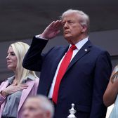 Primire ostilă    VIDEO.   Donald Trump,   huiduit  de spectatori la finala US Open » De ce a întârziat startul partidei