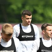 „Mai bun decât înainte”  Calvarul fotbalistului de la Rapid:   „Operația a durat 4 ore și ceva în loc de una”  + cum decurge recuperarea