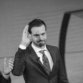 Găsit în casă fără viață  Fostul   președinte  al clubului Palermo a murit la 41 de ani » Prima ipoteză a italienilor