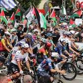 Haos La Vuelta 2025  Ultima etapă, suspendată după protestele pro-palestiniene. Ceremonia de premiere, improvizată la Marriott »   Turul Franței 2026, în pericol