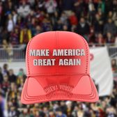 Fanul lui Trump, evacuat  A fost dat afară de la meci pentru că   purta șapcă MAGA : „E al naibii de incredibil!” » Explicațiile clubului