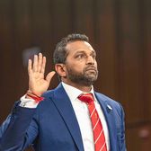 Directorul FBI, gafă în Senat!  Conservatorul Kash Patel a purtat însemnul lui Liverpool la audiere, un club care e   contra politicii lui Trump