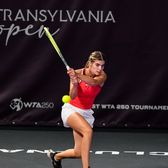 O jucătoare de tenis, implicată  Femeia a cărei mașină a fost   lovită de fiului lui Ilie Dumitrescu  a reprezentat România la Billie Jean King Cup. În ce stare se află