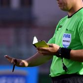 Cei mai enervanți fotbaliști  Un fost arbitru din Liga 1 povestește ce jucători   îl scoteau din sărite:  „Te toacă psihic!”