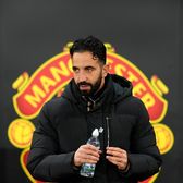 Clauza îl mai ține-n viață 42 de zile!  Ruben Amorim nu a fost demis de Manchester doar pentru că șefii   vor să-i dea mai puțini bani  » Ce sumă ar încasa