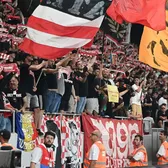 Bilete în plus pentru Dinamo  Câți fani ai „câinilor” vor fi prezenți la meciul cu Universitatea Craiova de pe   „Ion Oblemenco”