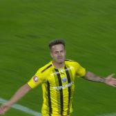 Pop lovește pe final!    VIDEO.  Atacantul,   din nou decisiv  pentru Dinamo! „Câinii” pleacă neînvinși din Bănie