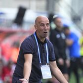 Amenință cu demisia  Antrenorul din Liga 1 își atacă jucătorii: „E de neimaginat, joacă la mișto!   Nu pot continua în halul ăsta”