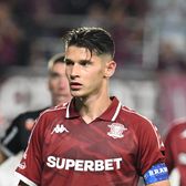 Dobre, lăsat pe bancă    GOLAZO.ro  a aflat motivul pentru care   căpitanul Rapidului  nu e titular după scandal