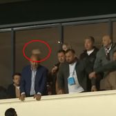 Imagini șocante    VIDEO.  Huliganism la adresa lojei Rapidului! Cine e   femeia agresată de ploieșteni  »  Angelescu: „Părea că vor să vină peste noi!”