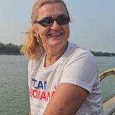 „Canotajul românesc trăiește!”    Elisabeta Lipă,   în extaz  după ce România a mai obținut o medalie de aur la Mondialele de la Shanghai