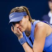 Badosa, în lacrimi  Măcinată de accidentări, jucătoarea spaniolă a adunat un   număr uriaș de abandonuri.  Ultimul forfait, în meciul cu Karolina Muchova