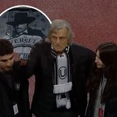  „Mărgelatu”, în peluza U Cluj  Coregrafie specială a fanilor Universității   pentru Florin Piersic  » Actorul,  prezent la Derby-ul Clujului