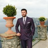 Mutu, stăpân pe un bun al statului  Fostul atacant și-ar fi însușit un teren de fotbal din București,   fără licitație